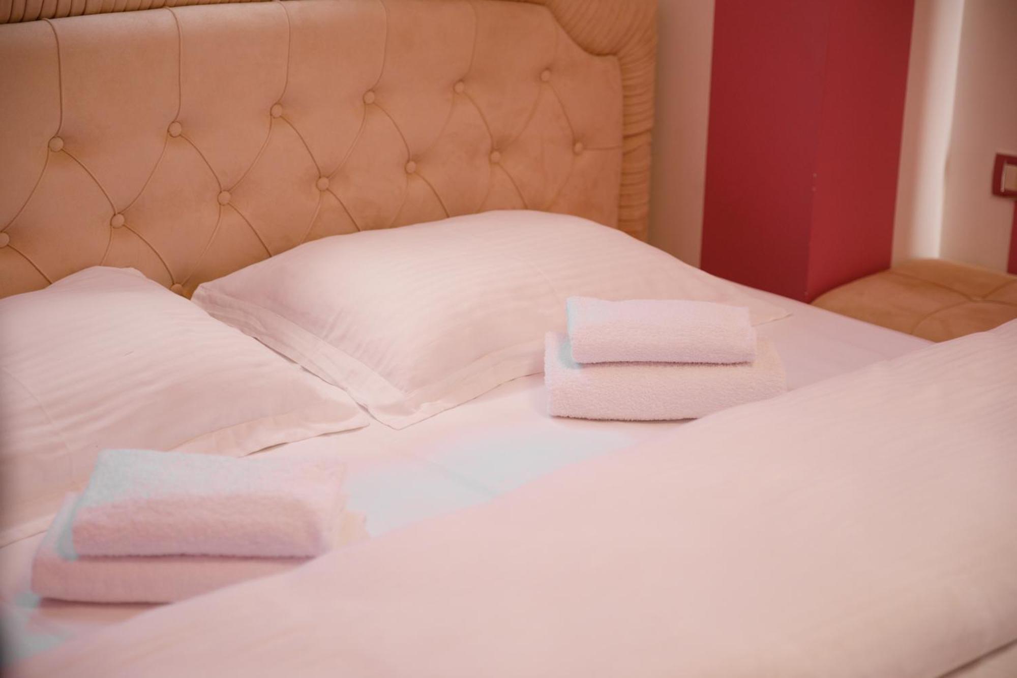 Bora Hotel Gjirokastër 외부 사진