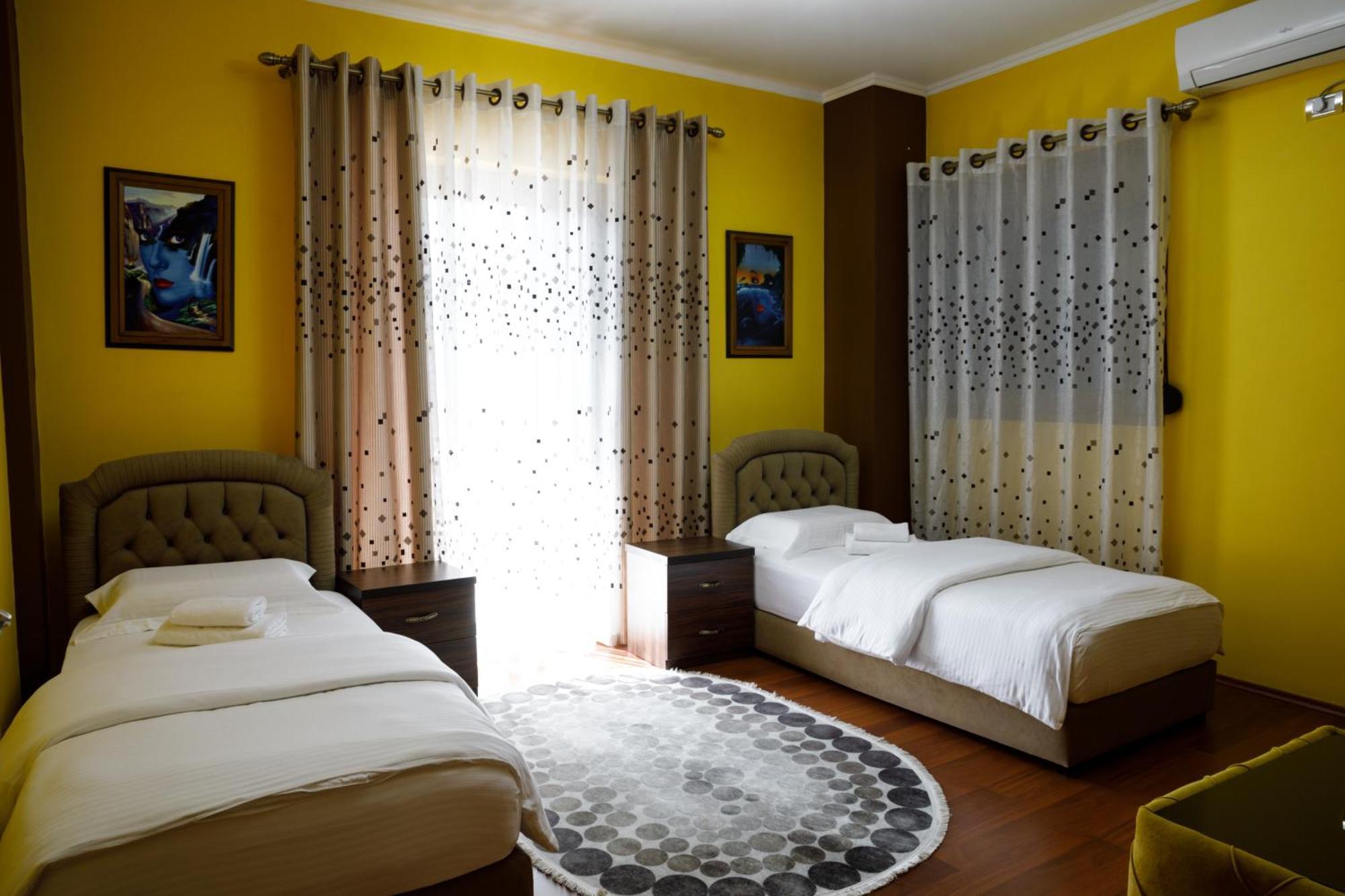 Bora Hotel Gjirokastër 외부 사진