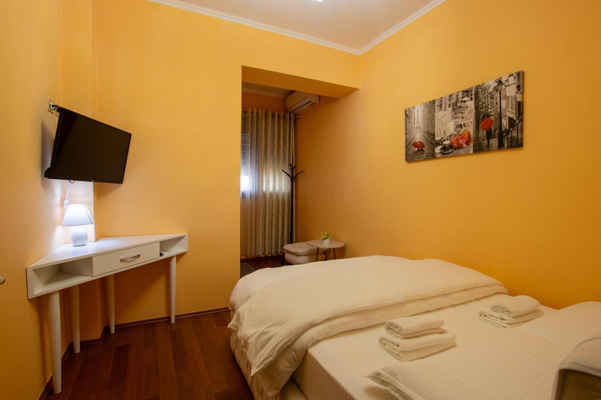 Bora Hotel Gjirokastër 외부 사진