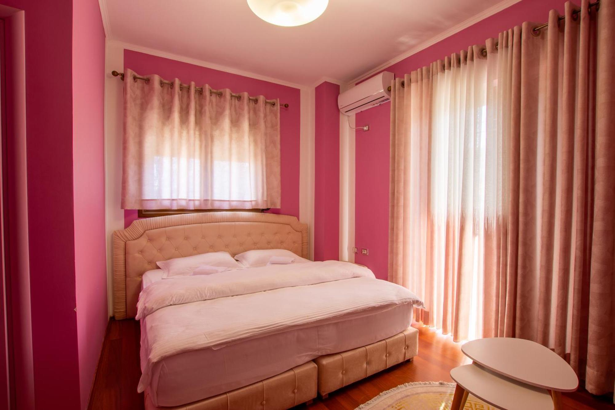 Bora Hotel Gjirokastër 외부 사진