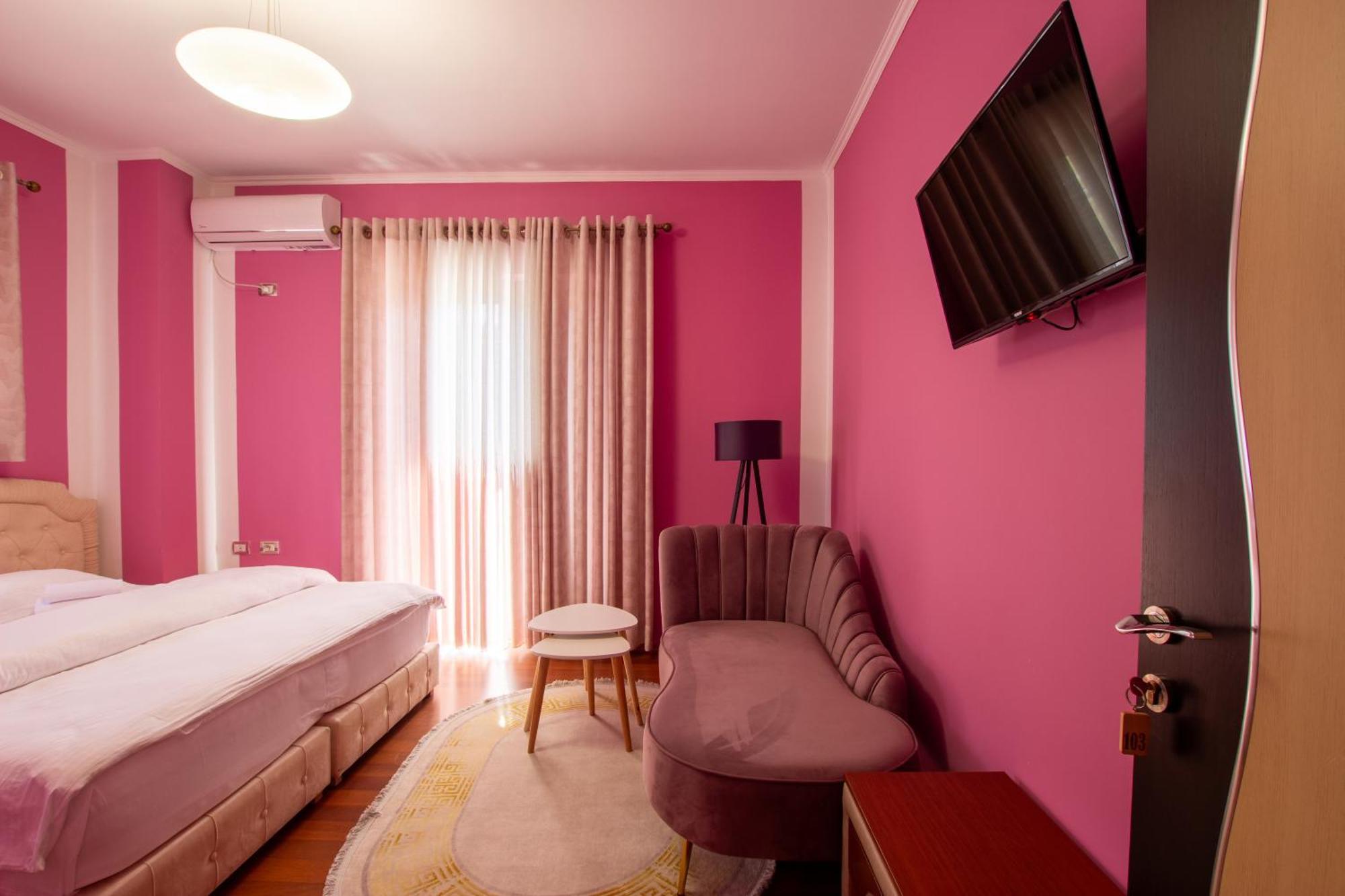 Bora Hotel Gjirokastër 외부 사진
