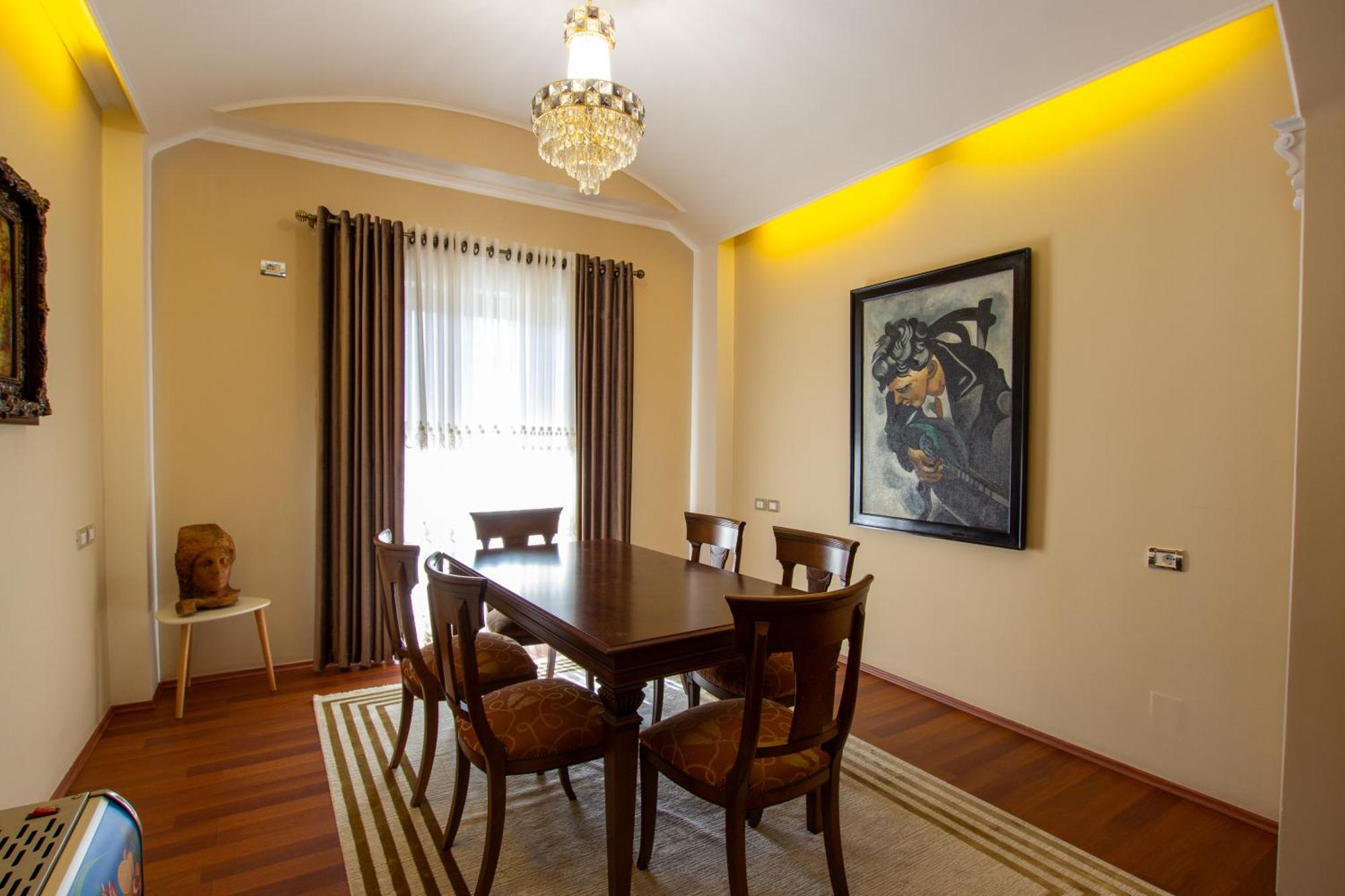 Bora Hotel Gjirokastër 외부 사진
