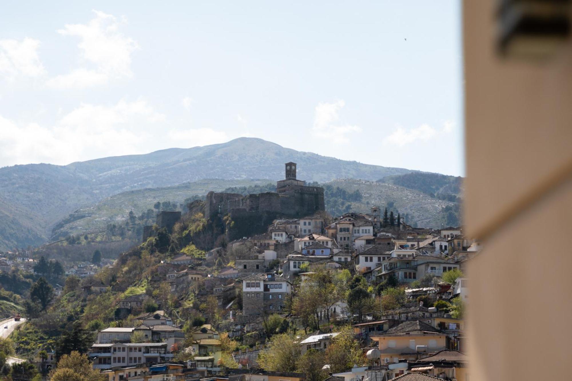 Bora Hotel Gjirokastër 외부 사진